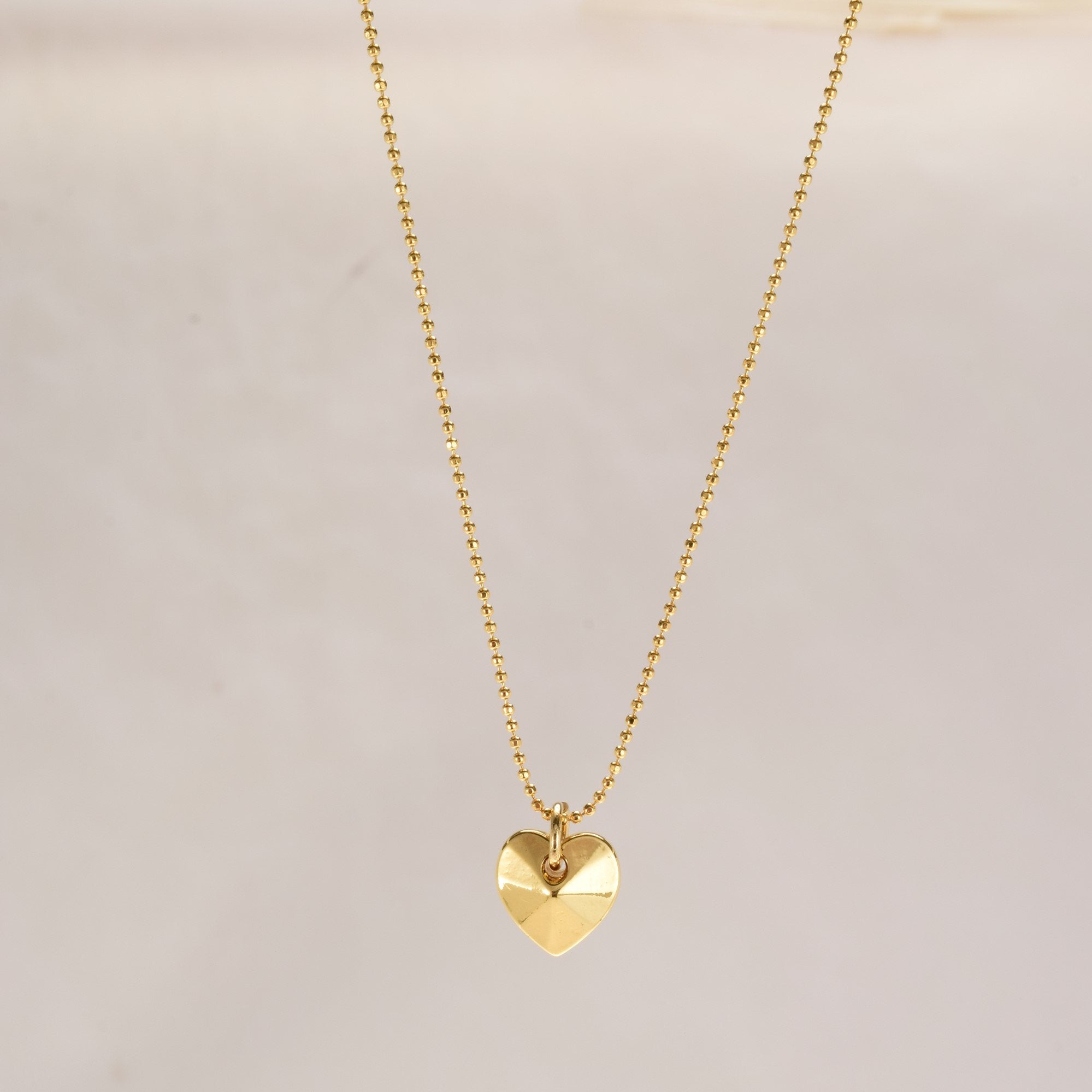 Collar-Corazon-de-oro Capiro